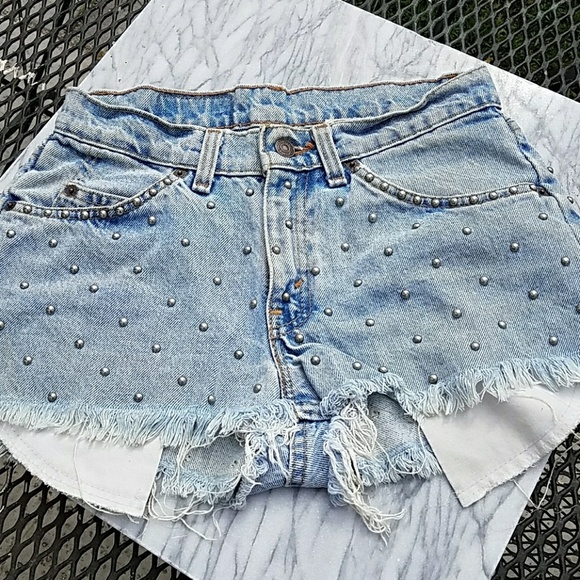 Levi's Pants - Vintage Levis mom jeans shorts size 28 waist x18